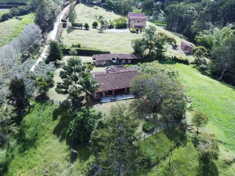 Casa independiente en Pontezuela con pesebreras