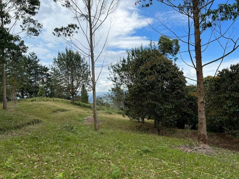 Lote en Pontezuela con vista y gran extensión