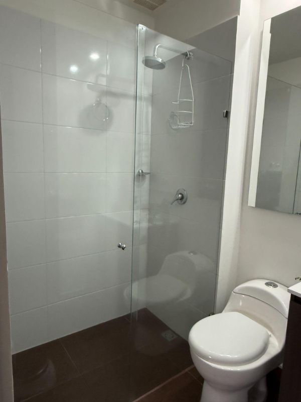 Apartamento en venta en Yerbabuena piso alto