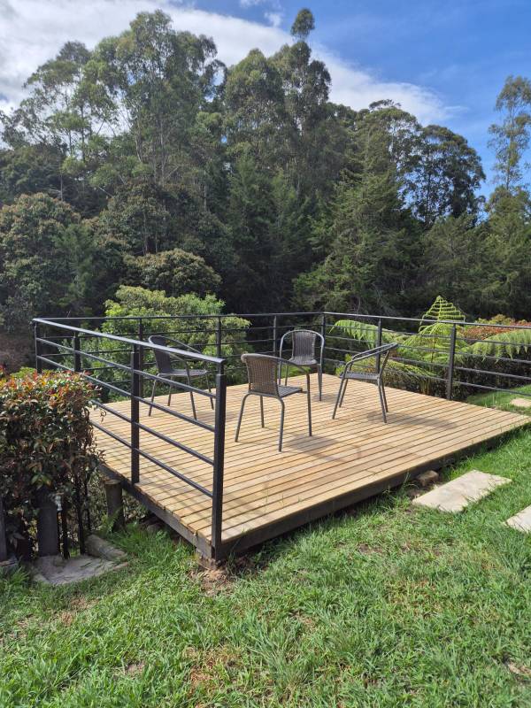 Elegante y cómoda casa ubicada en exclusiva parcelación con reserva natural propia - LLanogrande Hills disponible para la venta