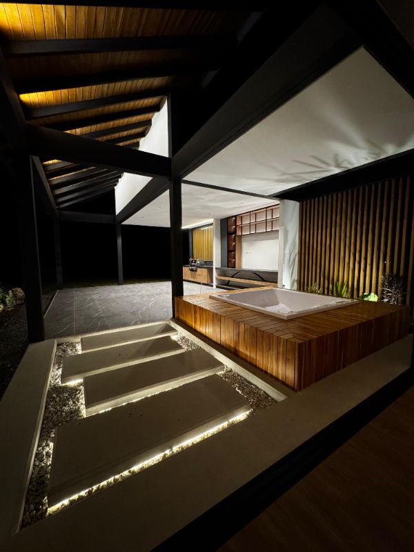 Casa para estrenar de un sólo nivel en parcelación Premium