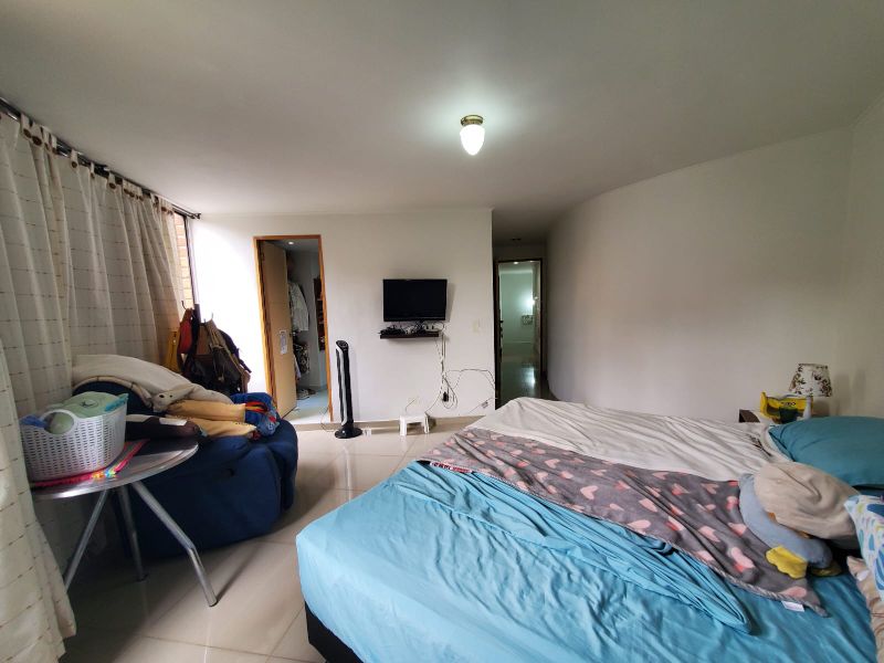 Apartamento dúplex en Laureles cerca a la Iglesia Santa Tererita - Edificio Plaza de la Iglesia