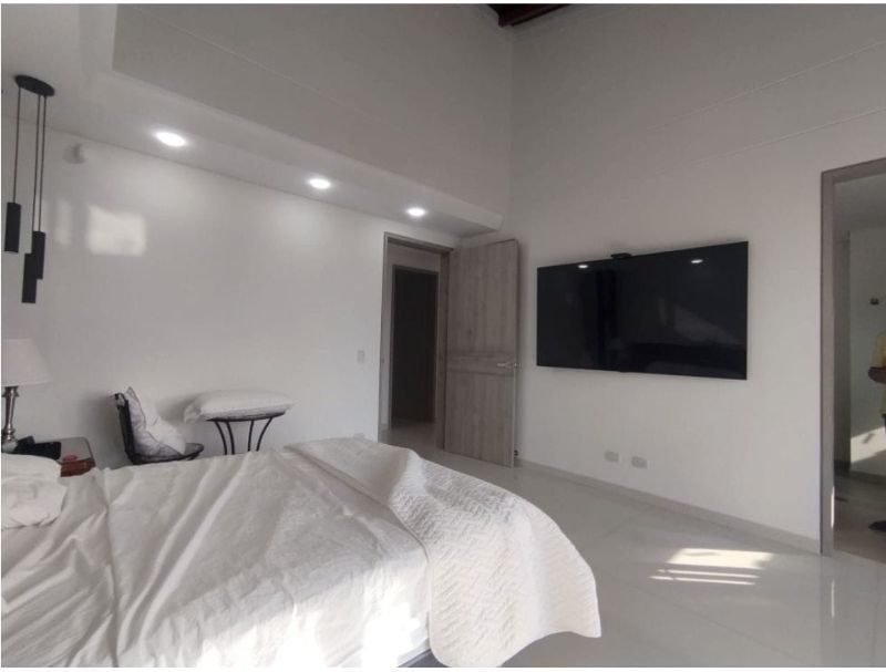 Exclusiva casa en Escobero para venta o arriendo domotizada