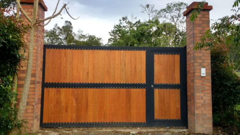 Casa en arriendo en Cabeceras - Llanogrande de 6 alcobas