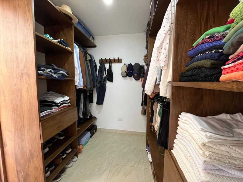 Casa campestre en la Ceja - Antioquia en unidad cerrada para venta o permuta por propiedad en parcelación de 1 sólo nivel.