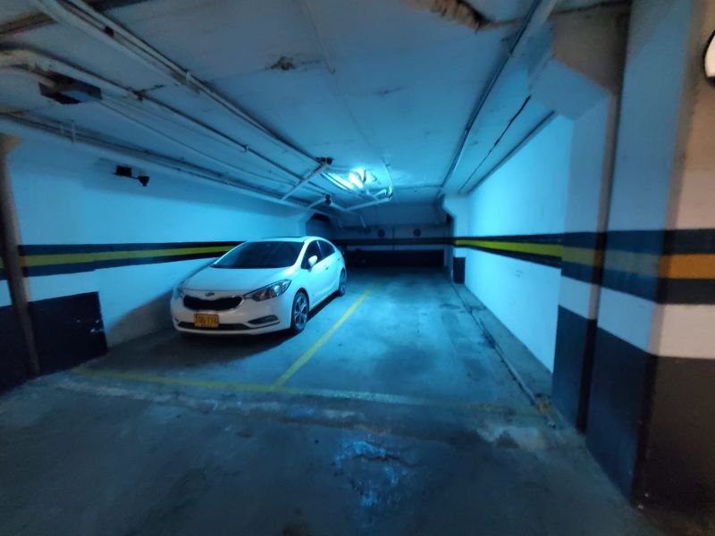 Apartamento dúplex en Laureles cerca a la Iglesia Santa Tererita - Edificio Plaza de la Iglesia