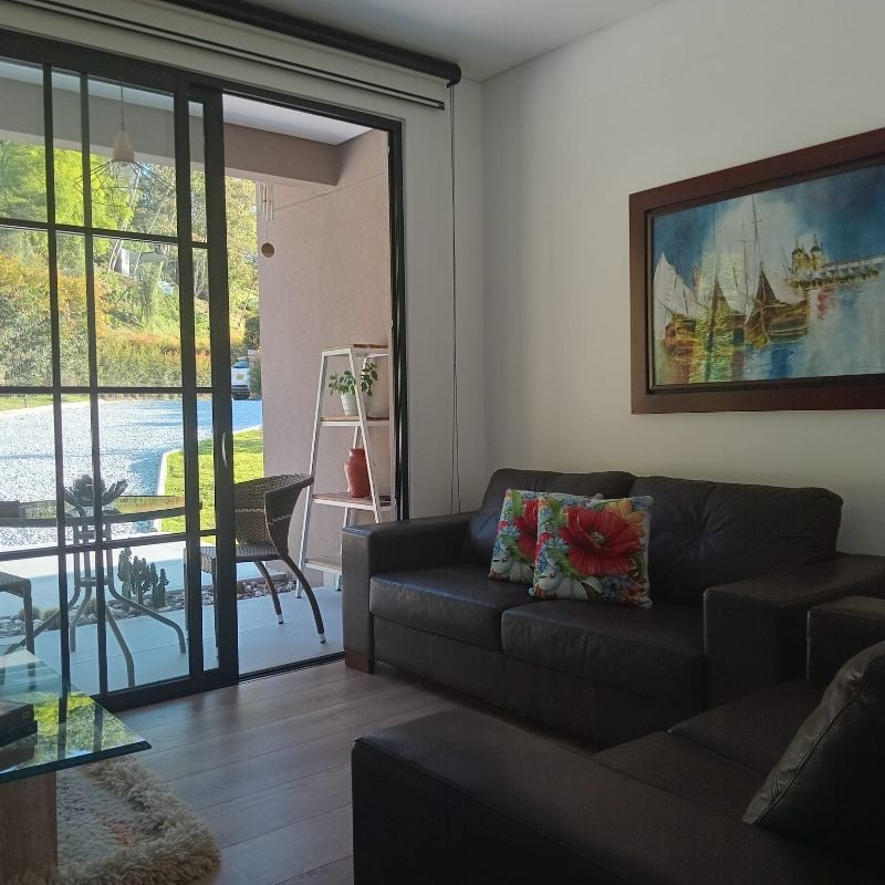 Casa en unidad cerrada de un nivel en El Herbal