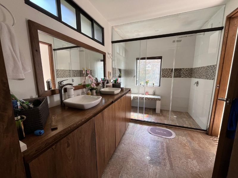 Casa campestre en la Ceja - Antioquia en unidad cerrada para venta o permuta por propiedad en parcelación de 1 sólo nivel.