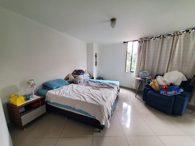 Apartamento dúplex en Laureles cerca a la Iglesia Santa Tererita - Edificio Plaza de la Iglesia