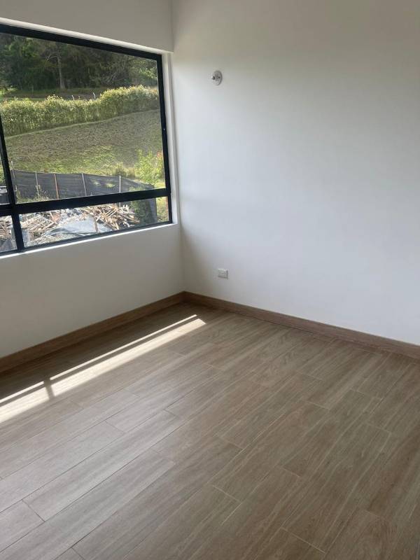 Casa en el Retiro cerca a La Fe