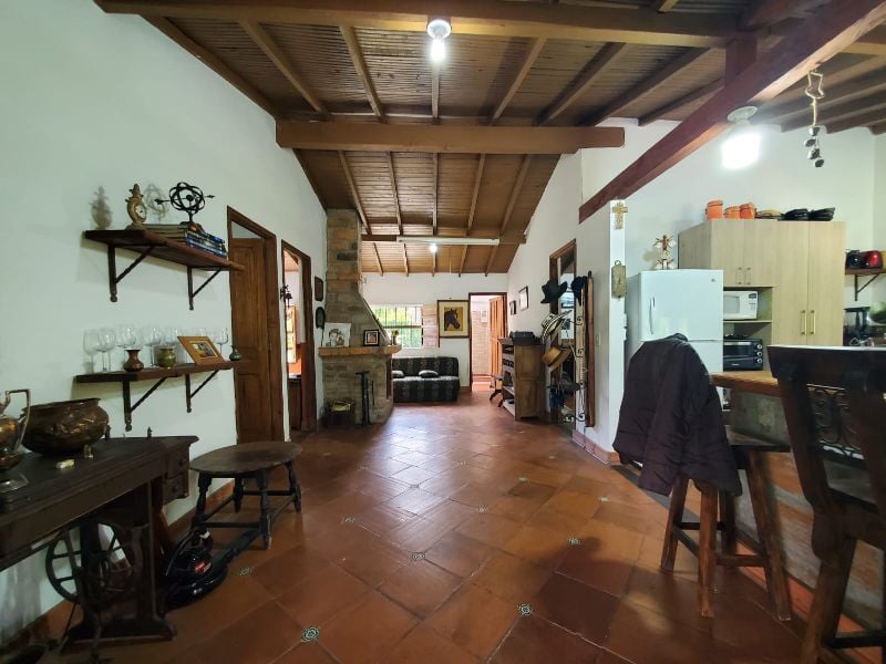 Casa independiente en Pontezuela con pesebreras