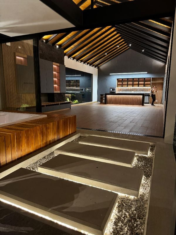 Casa para estrenar de un sólo nivel en parcelación Premium