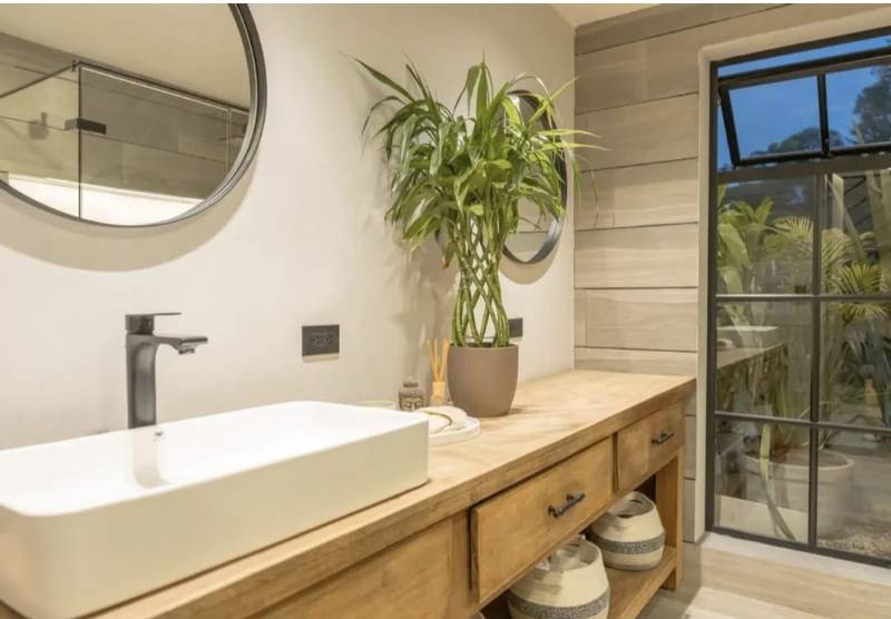 Elegante y cómoda casa ubicada en exclusiva parcelación con reserva natural propia - LLanogrande Hills disponible para la venta