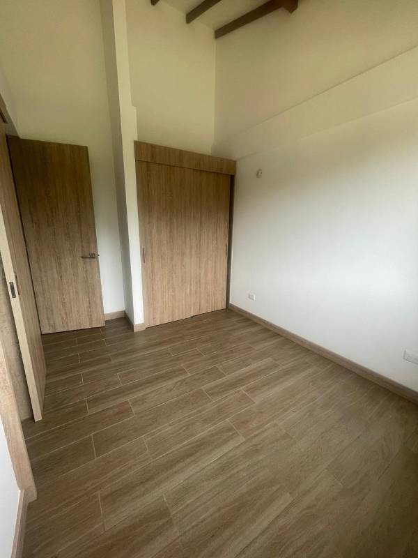 Casa en el Retiro cerca a La Fe