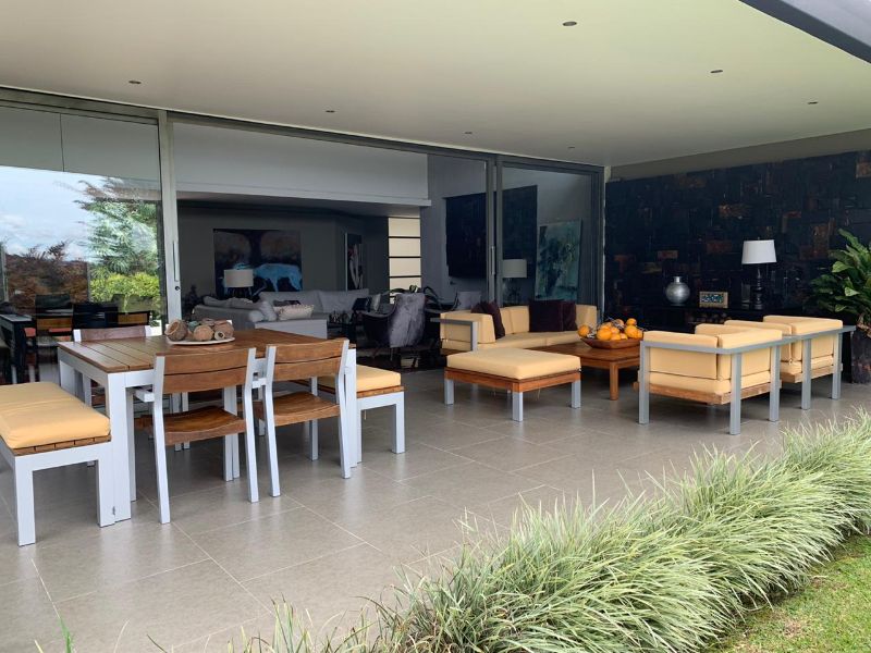 Casa en unidad cerrada de un nivel en vía San Antonio - La Ceja