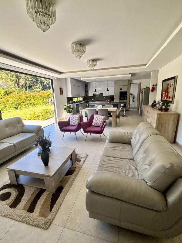 Casa en unidad cerrada de un nivel en El Herbal