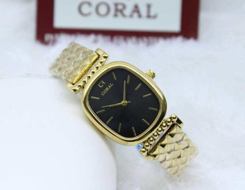 Women Stylish Water Resistant Bracelet Watch