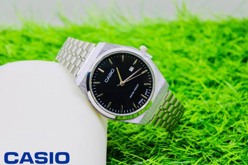 Gents Stylish Casio Water Resistant Stainless Steel Strap Watch