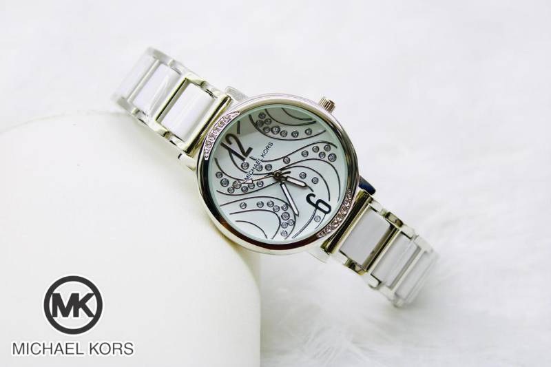 Women Classic Designer Water Resistant Bracelet Watch