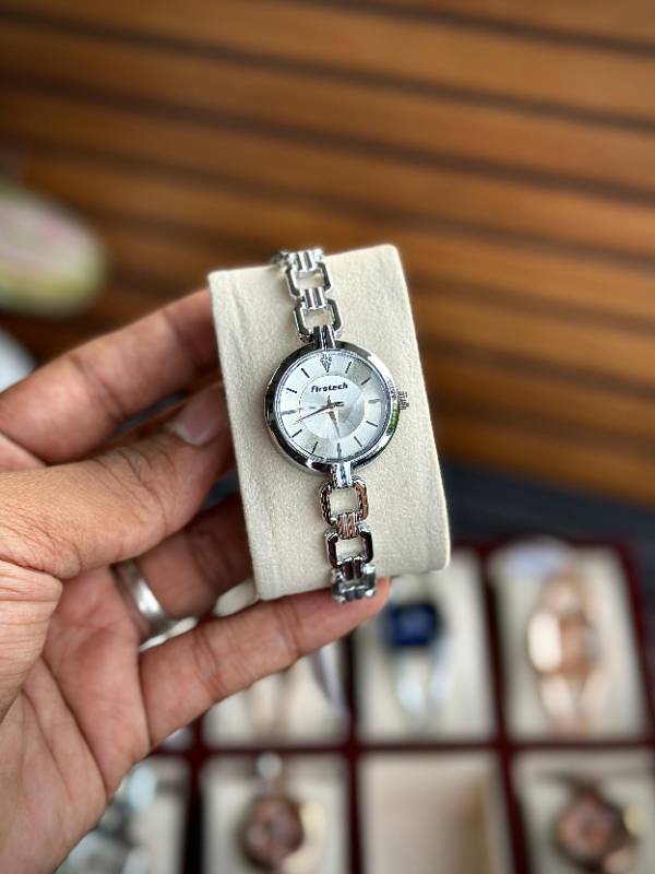 Special For Her
FIRSTECH