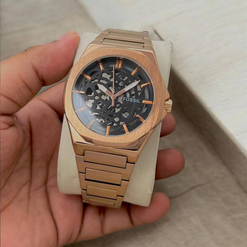 Fossil

1st