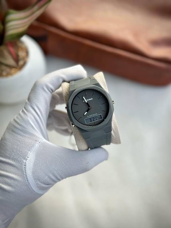 NEW ARRIVALS  PIΑΟΜΑ