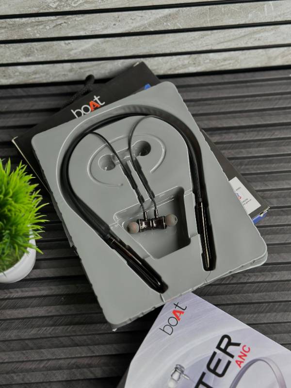 MOST PREMIUM QUALITY

NECKBAND ON STOCK
MONSTER NECKBAND