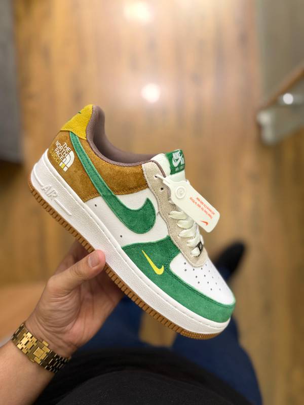 NIKE AIRFORCE NORTH FACE

GUCCI
