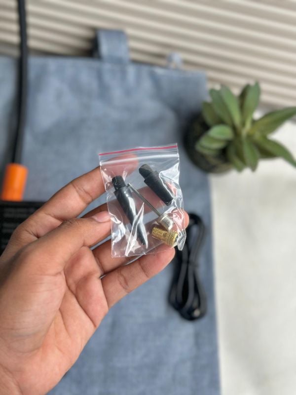 PORTABLE ELECTRIC AIR

COMPRESSOR