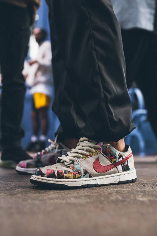 NIKE SB DUNK LOW PARIS