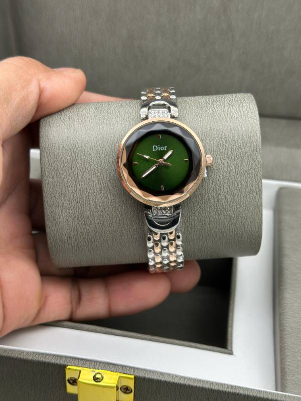 Discover all the gift ideas for women by Best in budget Watches
