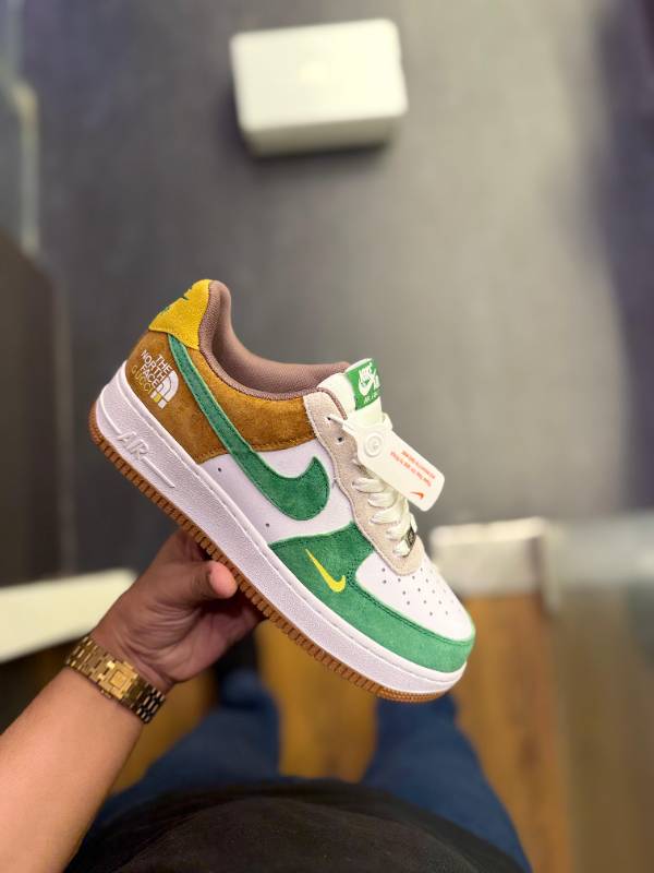 NIKE AIRFORCE NORTH FACE

GUCCI