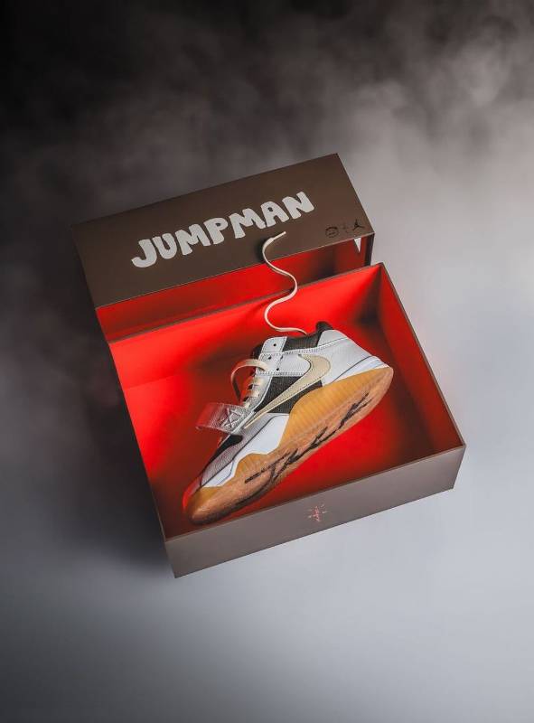 AIR JORDAN JUMPMAN JACK

TR TRAVIS SCOTT SAIL