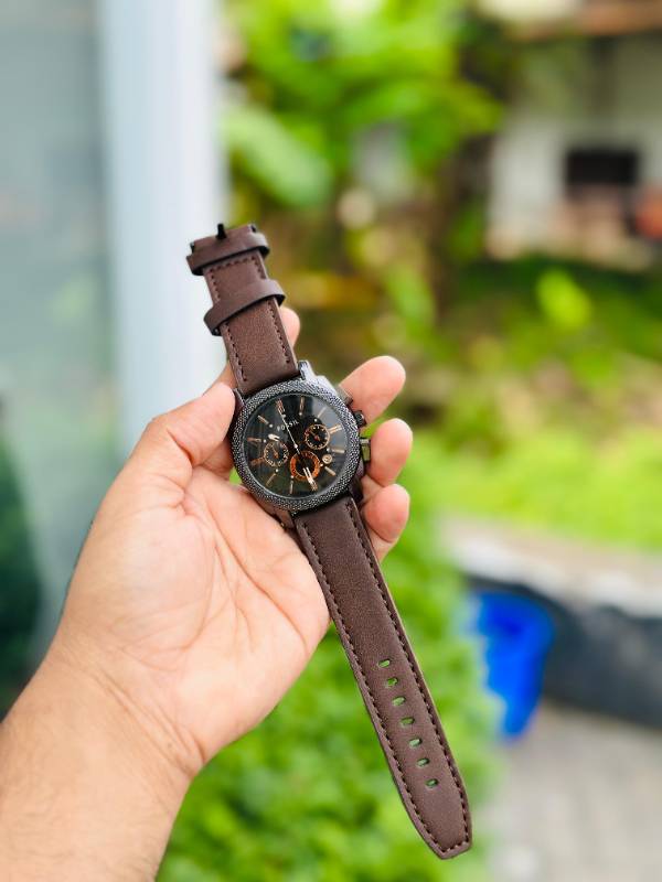 This is Fossil FS4656 features dial with chronograph movement