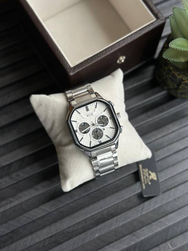 NEW ARRIVALS RICK
