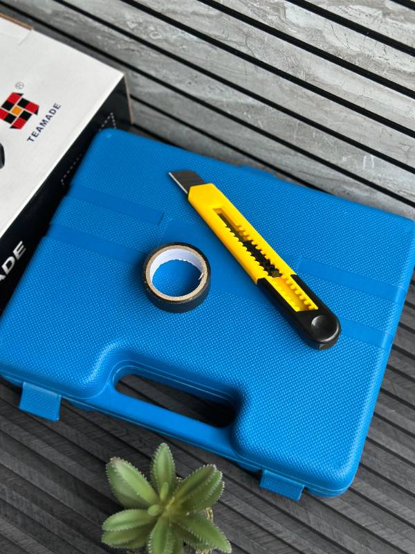 COMPACT MULTI-PURPOSE TOOL KIT