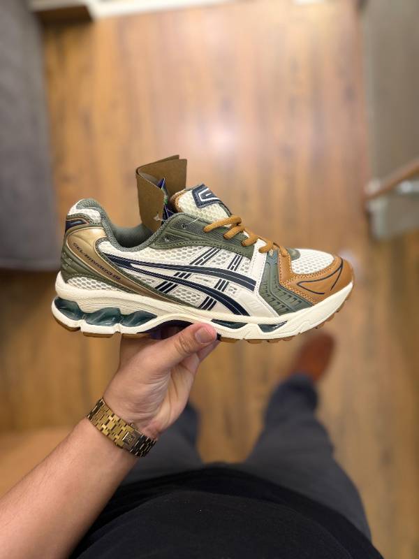 Asics Gel Kayano 14 GREEN

BROWN