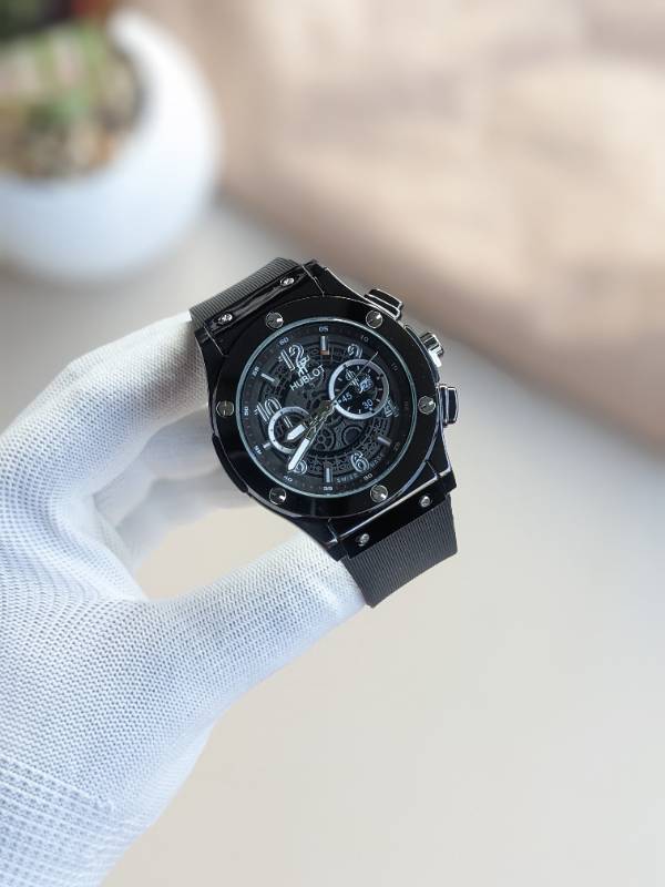 RESTOCKED

BRAND= HUBLOT

-AWESOME QUALITY