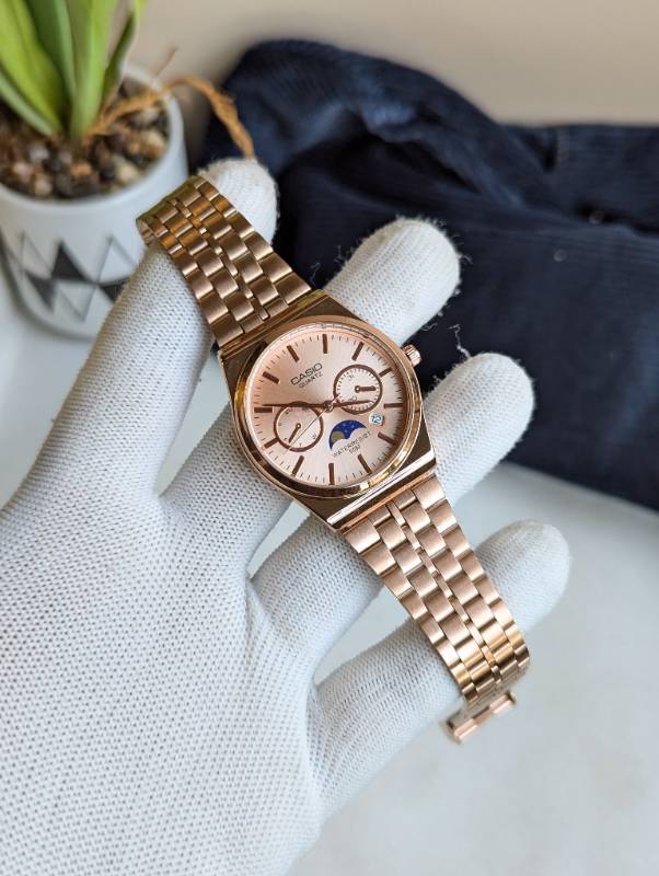TRENDING MODEL CASIO ROUND
