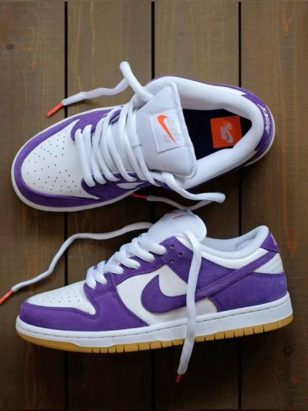 NEW DUNKS IN THE HOUSE