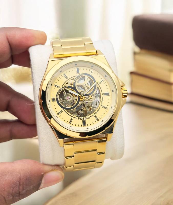 The difference between style and fashion is FOSSIL quality With styling metal strap