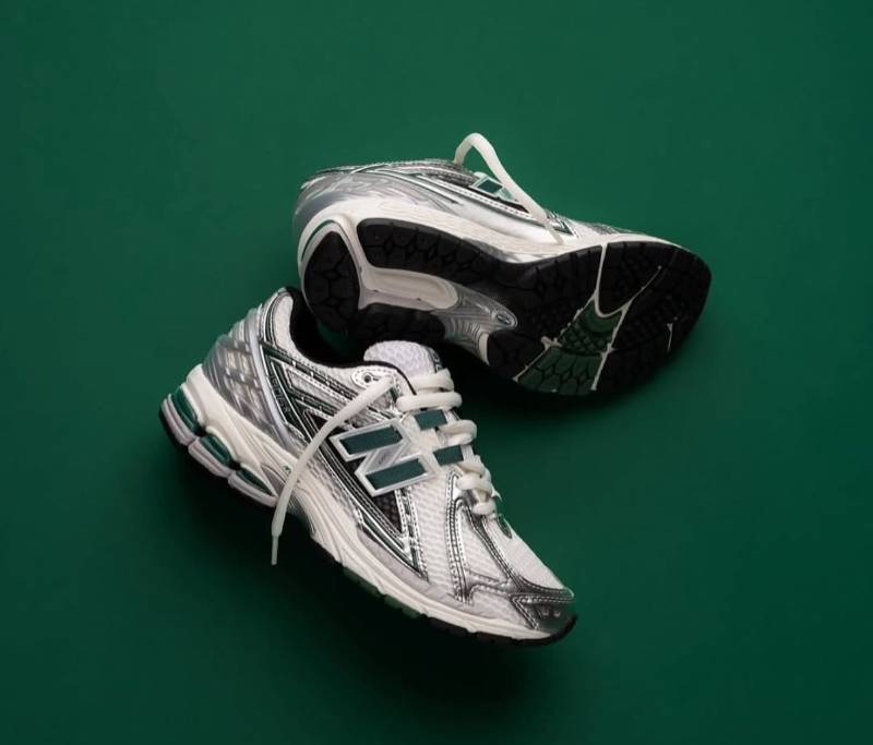 NEW BALANCE 1906 R WHITE SILVER GREEN