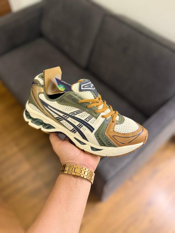 Asics Gel Kayano 14 GREEN

BROWN