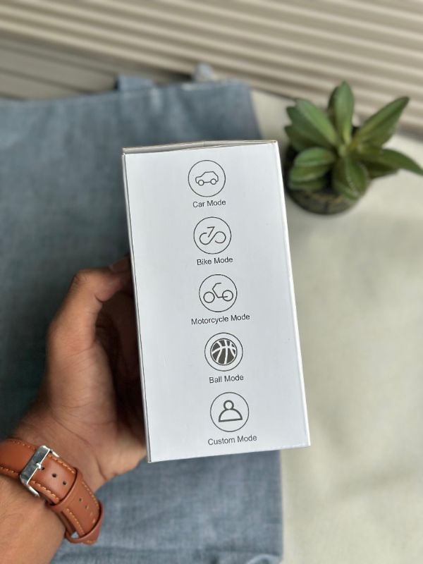 PORTABLE ELECTRIC AIR

COMPRESSOR