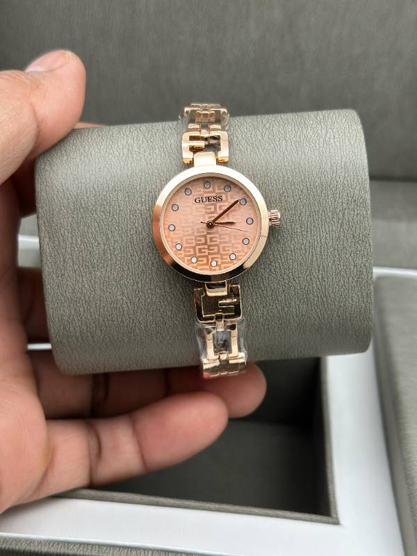 Discover all the gift ideas for women by Best in budget Watches