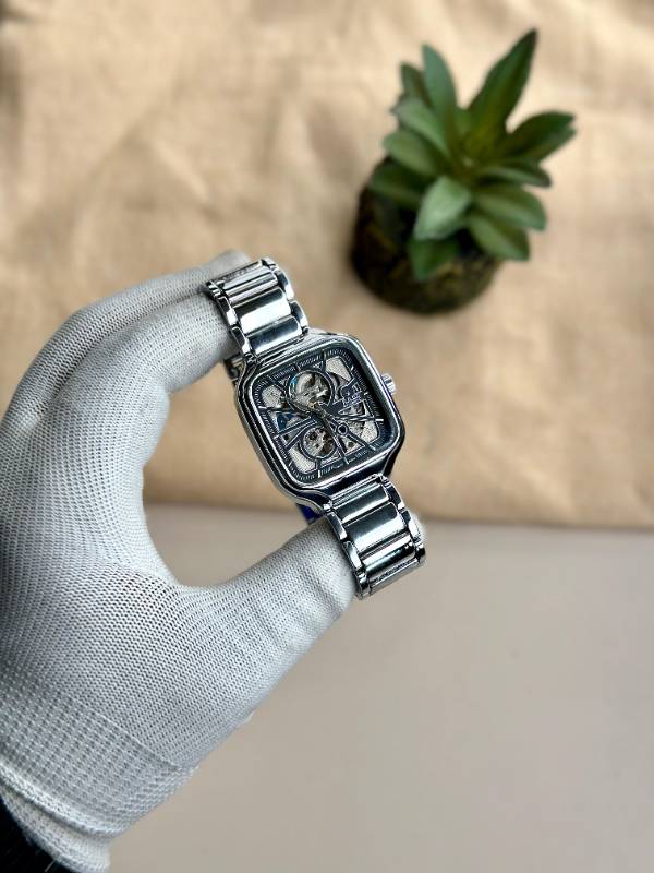 RADO AUTOMATIC
AWESOME QUALITY