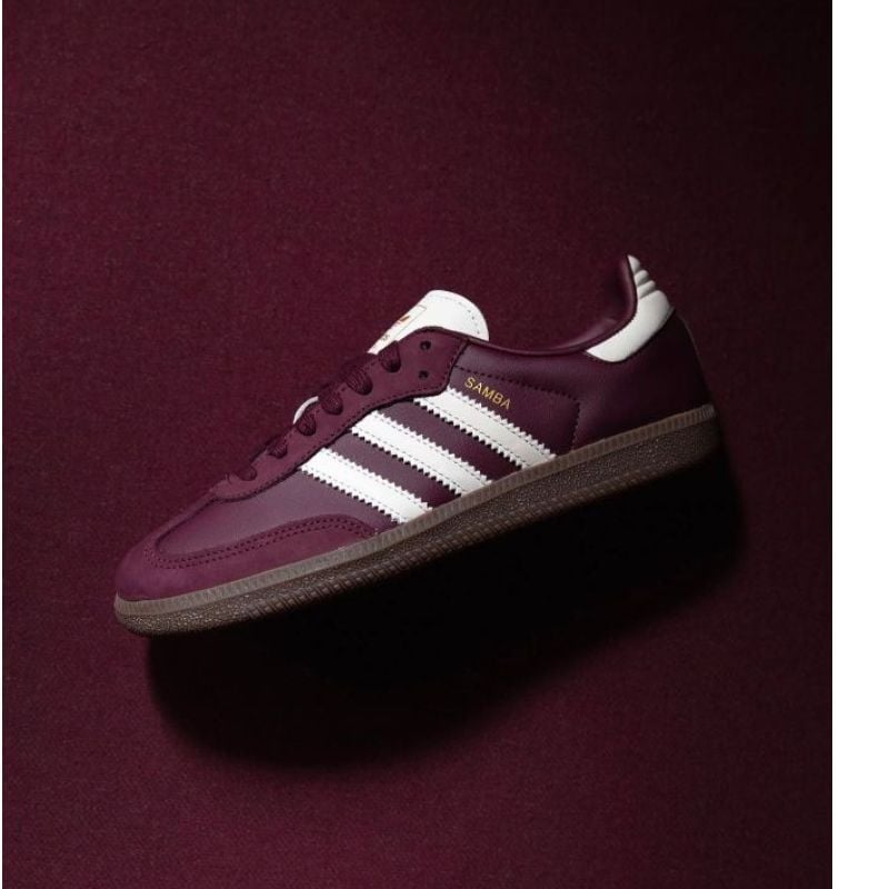 ADIDAS SAMBA MAROON

EXTRA LACE &

WITH OG BOX

KEYCHAIN