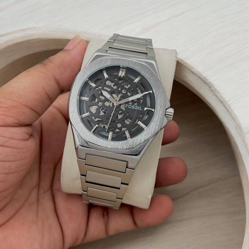 Fossil

1st