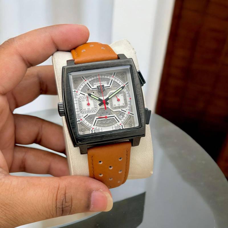 This Monaco is the epitome of elegance and prestige with a vintage flair looks. It's the ultimate watch for those living life in the fast lane. Lights, camera, ACTION