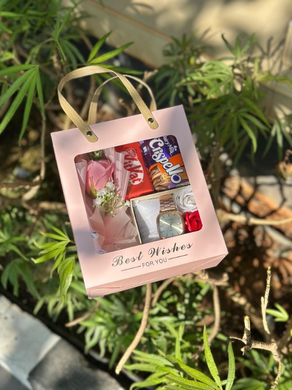 Budget Hamper for gifting your beloved ones